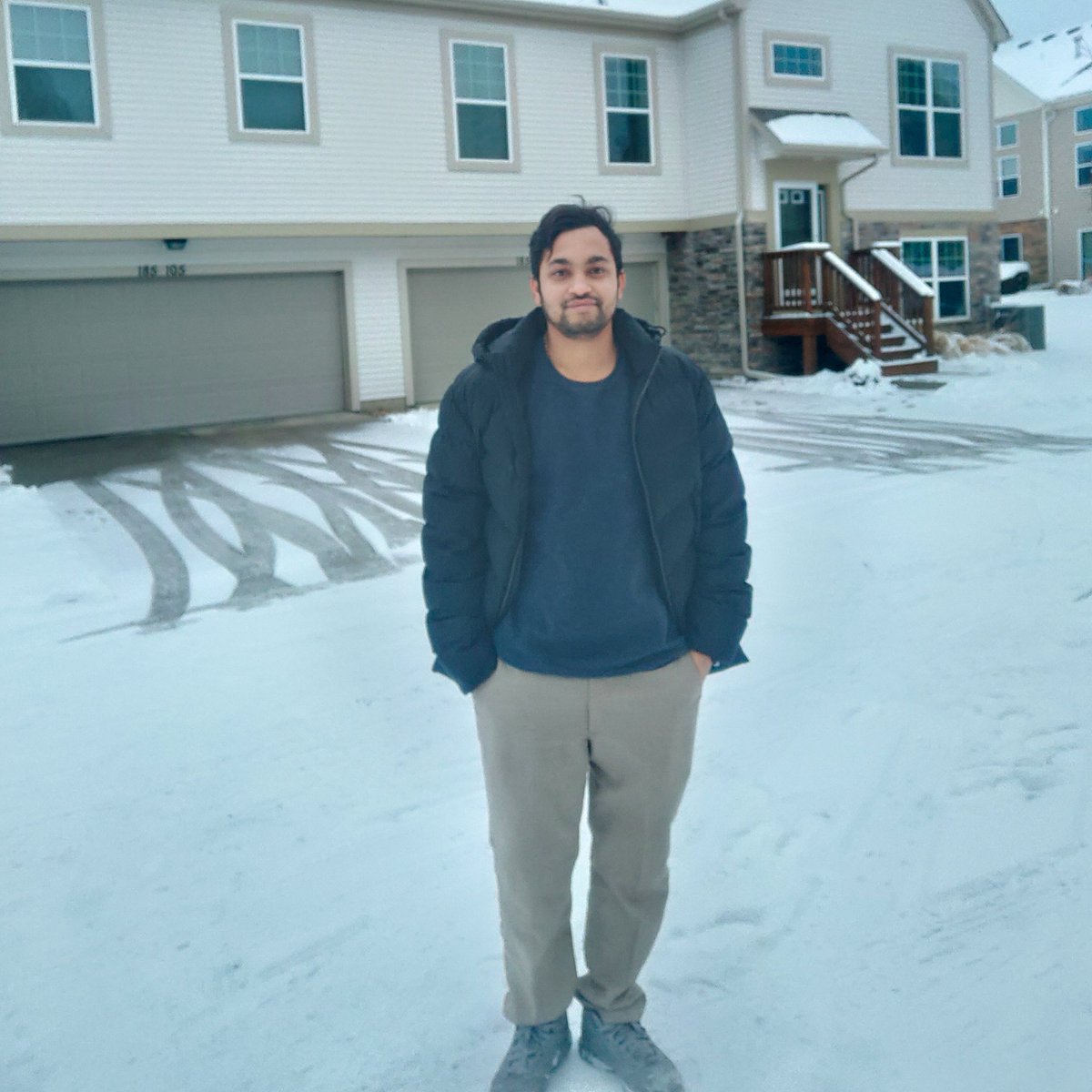 SunnyRakesh12's tweet photo. #NewProfilePic https://t.co/KH0xvPZdYB