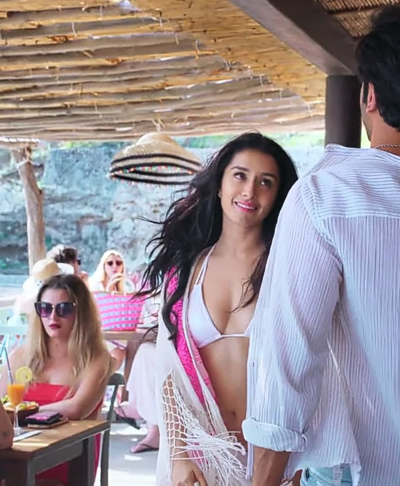actresshq's tweet photo. Shraddha ��🤤🤤 https://t.co/WXkDU0YDZG