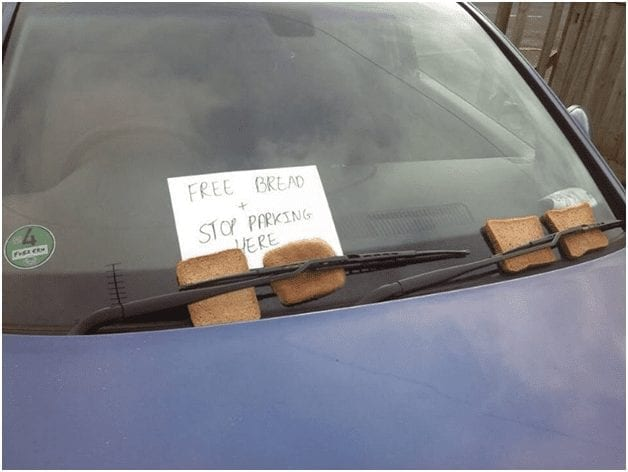 Brilliant response to illegal parking. The note is unnecessary, the bird shit will get the message across.
