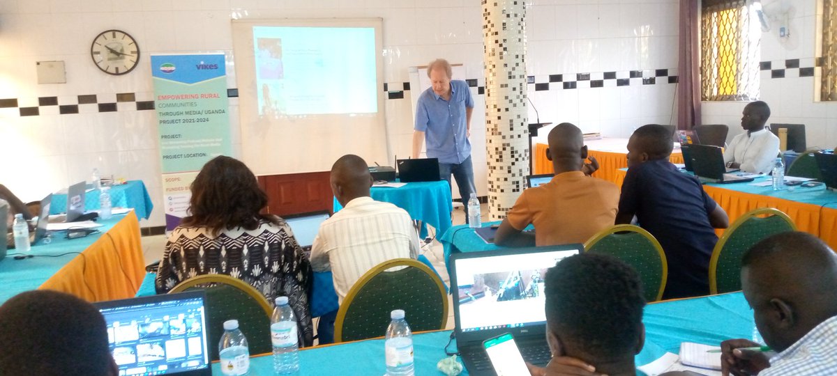 mgracycie's tweet photo. Participants started by visiting radio #COMNETU portal page assisted by Mr. Peik Johanson from_Vikes Finland. Visit
https://t.co/tWFj2hUmm5
#CommunityMediaUganda
#NorthernUganda
#CommunityMediaAfrica
@Comnetu @vikesverkko https://t.co/aiKHYPAgrD