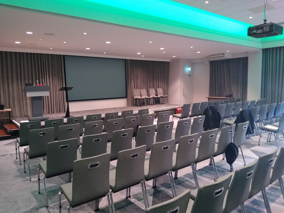 UKLCAssociation's tweet photo. This time next week... 
.
.
.
.
.
Delegates from independent lawn care companies from across the UK will be joining us at a NEW venue for two days of networking and learning 🌱 https://t.co/favo4Db84S