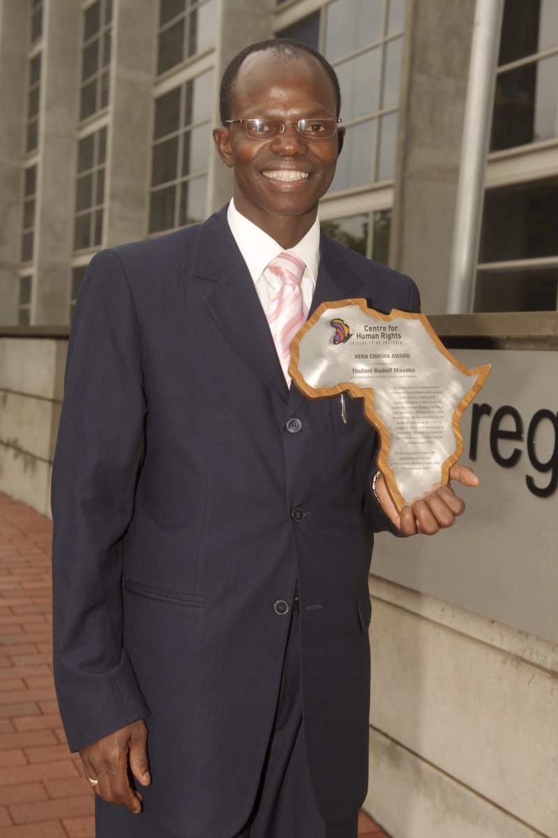 The assassination of one of our HRDA alumni, Thulani Maseko who was in the Class 2005, has left all of us at the Centre for Human Rights in deep grief. 
In this difficult time, we wish to express our sincere condolences to Thulani's family.

chr.up.ac.za/latest-news/32…