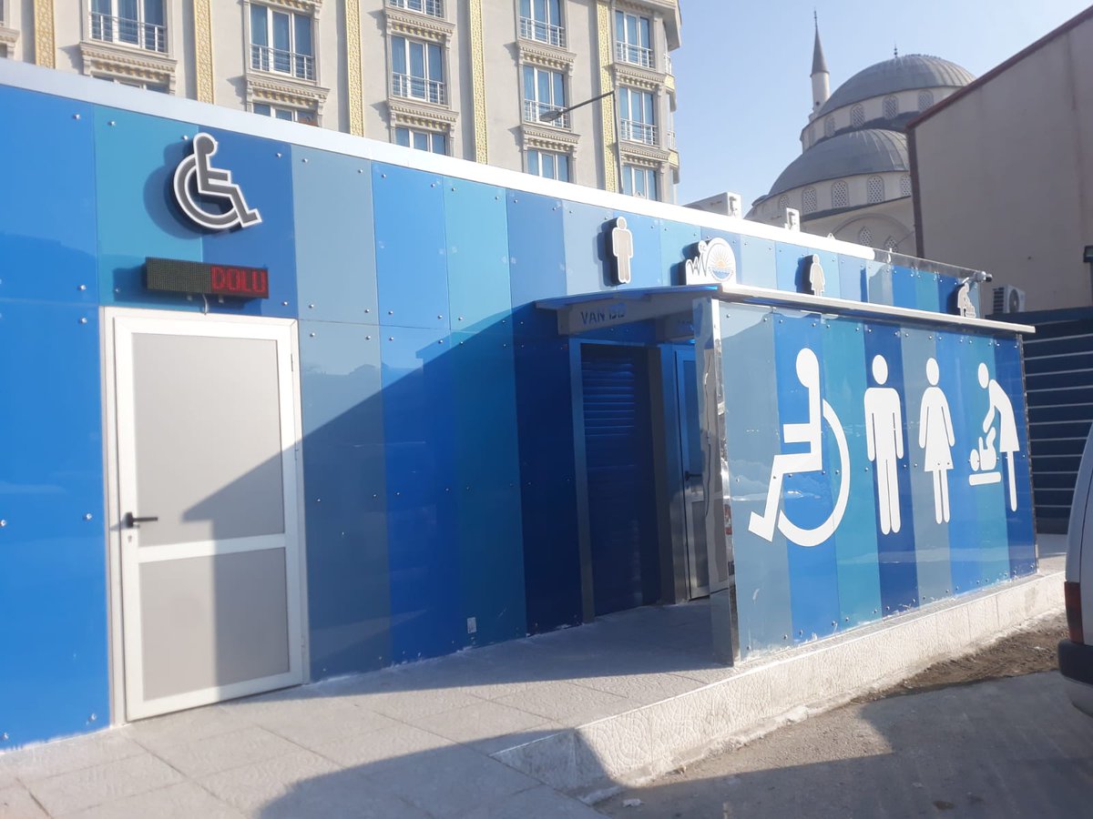 vanmisircarsisi's tweet photo. Güzide Vanımıza her  gün yeni bir hizmet sunan sn valimize teşekür eder aynı hassasiyeti kent meydanı projesi adı altında mağdur edilmiş kaderine terk edilmiş olan mısır çarşısı mülk sahiplerine bir an evvel bir çözüm bulma temennisinde bulunur saygılar sunarız.@tcvanvaliligi https://t.co/hGftoU3KNF