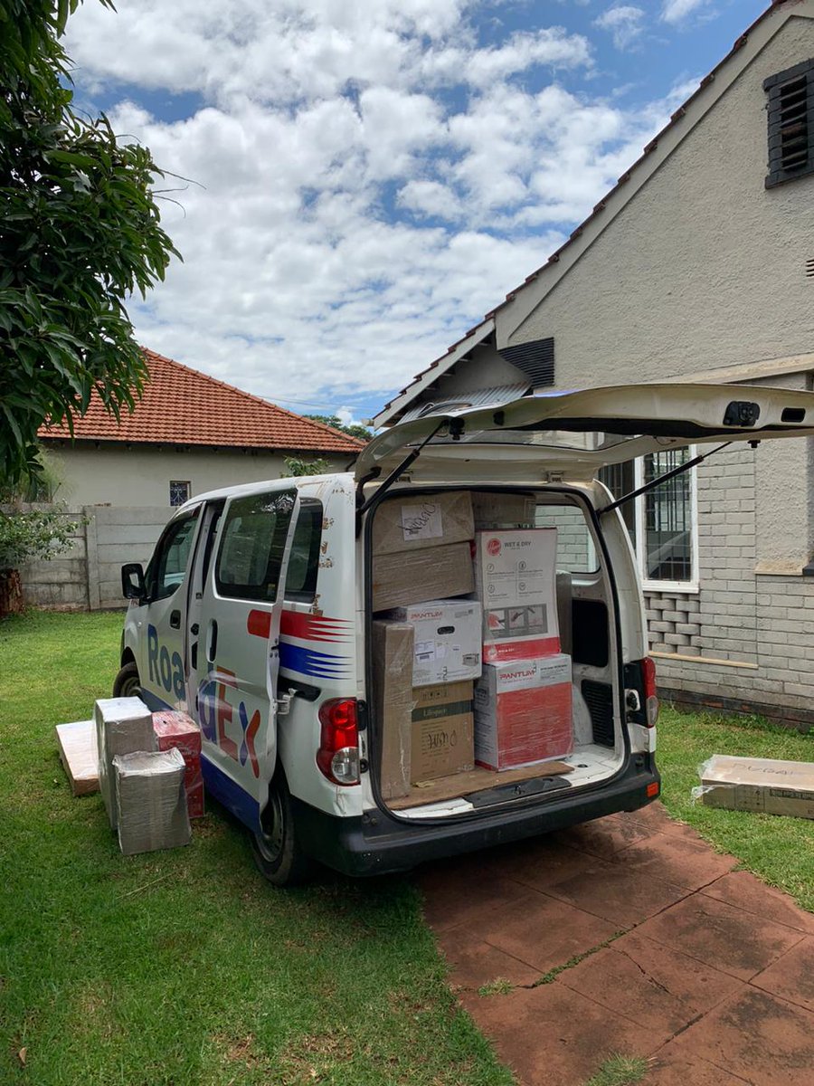 RoadEx001's tweet image. Hello #Hustlers! 

Remember we can fulfill your orders cheap-cheap within Harare &amp;amp; Harare - Bulawayo everyday. We deliver for you &amp;amp; your client. 

 Happy Monday