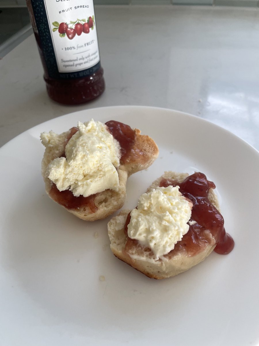 If you think cream goes under the jam on a scone, then you’re demented! 😂
