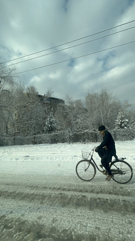 Beautiful, but deadly.
#Kabul blanketed in snow. 

#Afghanistan