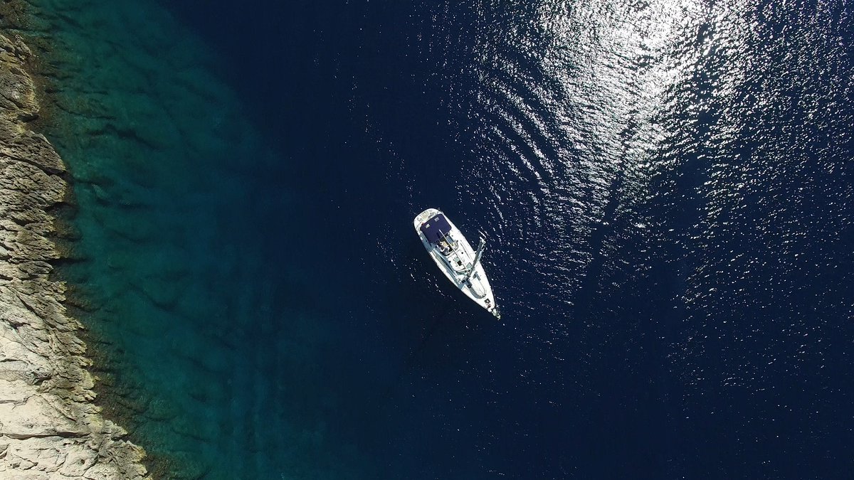 The #Marina of #PortoCarras is the perfect base and a stopover on routes to the Aegean islands. As a complement to your stay in our resort, you may want to enquire with us about renting boats &amp; yachts to explore these treasures #PortoCarrasGrandResort #yacht #greece #visitgreece