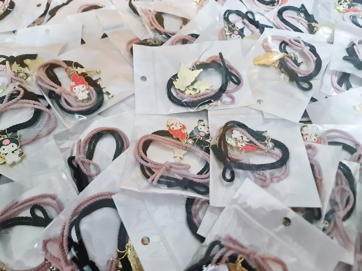 zunoomoroll's tweet photo. ENHYPEN MANIFESTO IN MANILA FREEBIES by @zunoomoroll

My Melody and Kuromi Bracelets  

♡ like and rt
♡ limited qty only
♡ strictly 1:1 ratio
♡ just choose one of the two

See you on Feb 3/5 !!
#MANIFESTO_IN_MANILA
@ENHYPEN_members @ENHYPEN https://t.co/sZCfrXZstK