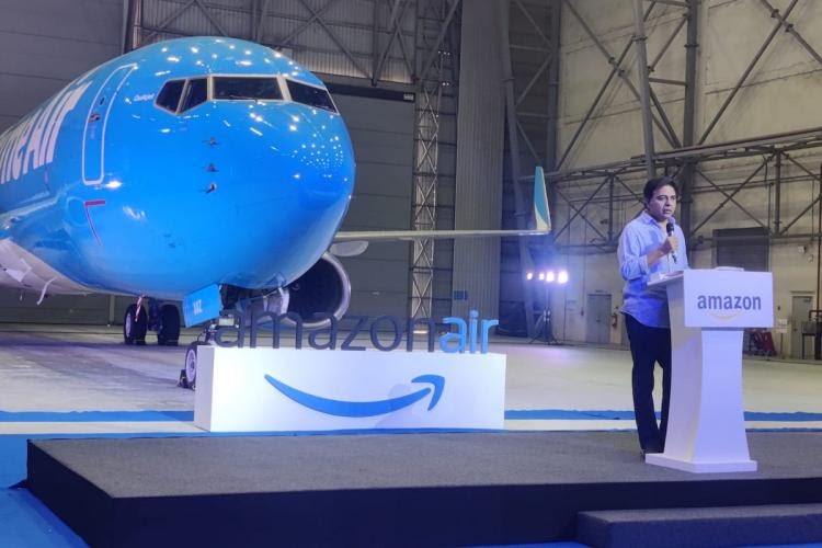 Fisherman150871's tweet photo. 😍.. @amazonIN  #congratulationsto @AmazonAir 👍🏻 https://t.co/WjF0LUMrxg