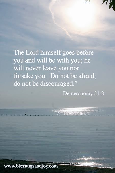 MotivationalLS's tweet photo. Put God first in everything that you do! https://t.co/mhtm6Ms6CX