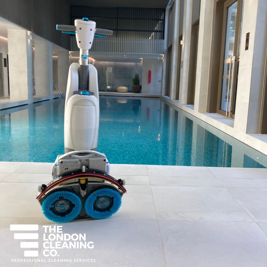 Name me something more perfect than this picture, i'll wait... #londoncleaningco #tlcc #imop #swimmingpool #poolclean #floorcleaning #london