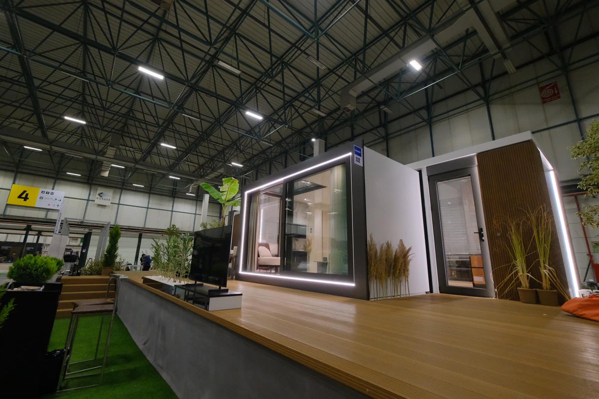 Modsistinyhouse's tweet photo. Tiny house | Mod Slide X Large 
https://t.co/xjcpL6l0rr
#tinyhouse #luxurytinyhouse #karavanist #karavanistanbulfuarı #pazartesi #tinyyaşam #modsis https://t.co/1YeUcejYt4