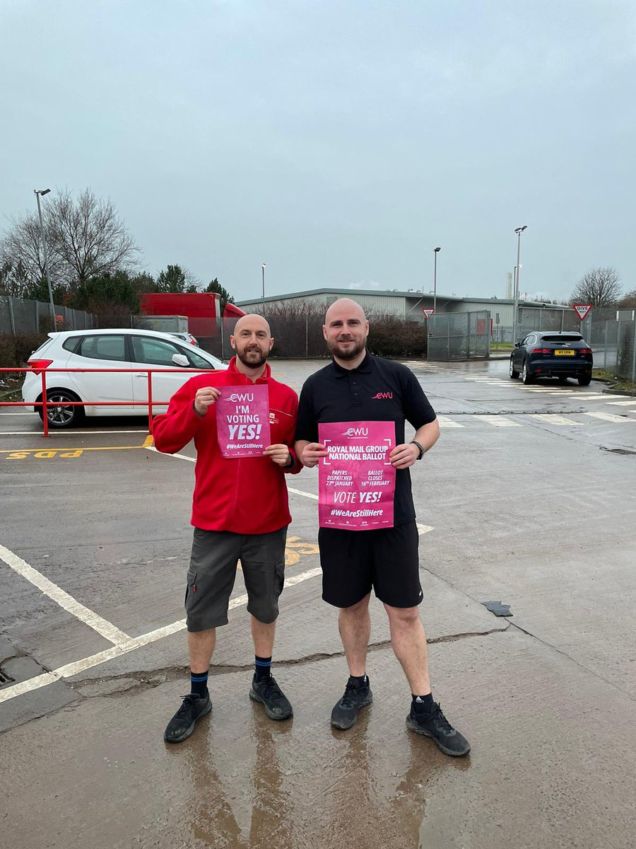 Gate meeting done.✊🏻

The troops all still ready for the fight and up for the vote.

Wishaw and shotts all 100% voting yes.

#standbyyourpost