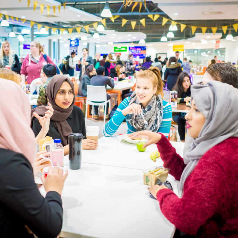 dmuleicester's tweet photo. Have you had your FREE BREAKFAST this morning? 🌅

Head over to the Food Village every weekday between 8 - 10am to enjoy a free breakfast, thanks to a campaign by @demontfortsu🥣🥚🧃

#MadeFromMore