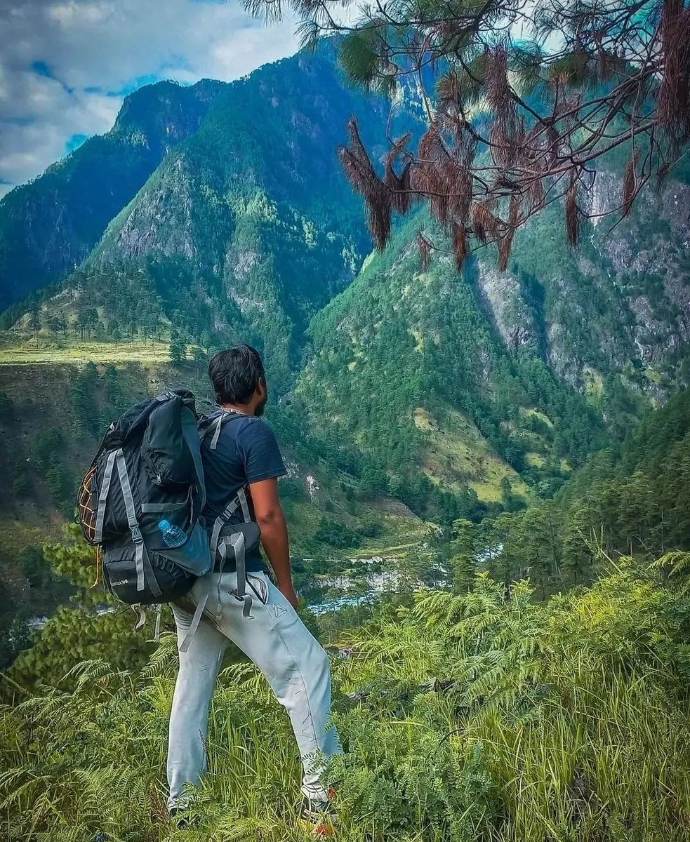 finderbridge's tweet photo. 📍D O N G Valley🗻, The land of the Rising Sun☀️ 
Only in 1999, it was discovered that this location witnessed the first sunrise in India.

@MyGovArunachal @ArunachalTsm @arunachaltimes_ @incredibleindia 
#ArunachalPradesh #finderbridge #IncredibleIndia #Travel #explore https://t.co/LB3PAMeObo