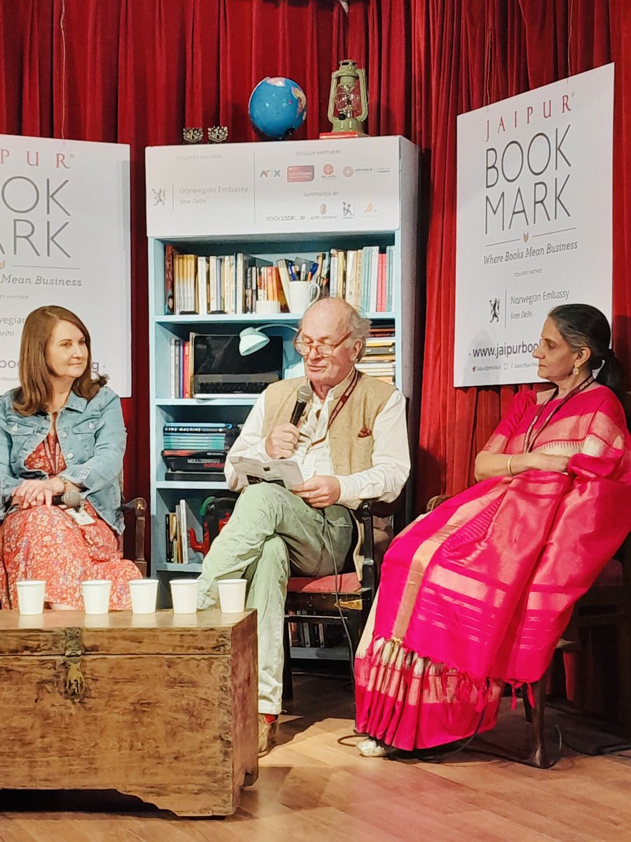 elaine_canning's tweet photo. So lovely to talk all things literary prizes and awards @JaipurBookMark with @kitabwali @MitaKapur @kan_writersside David Campbell 📚📚 @JaipurLitFest @dylanthomprize @SwanseaUni #DylanED https://t.co/gaXa7oeSti