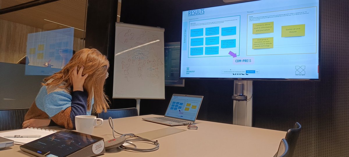 Met COM-PRESS ontwikkelen we een tool dat journalisten helpt bij het ontmaskeren van gemanipuleerd beeldmateriaal.

@Stedhaes stelt resultaten voor van de expertinterviews: gebruiksvriendelijkheid, complementariteit met bestaande tools en helderheid van resultaten primeren.