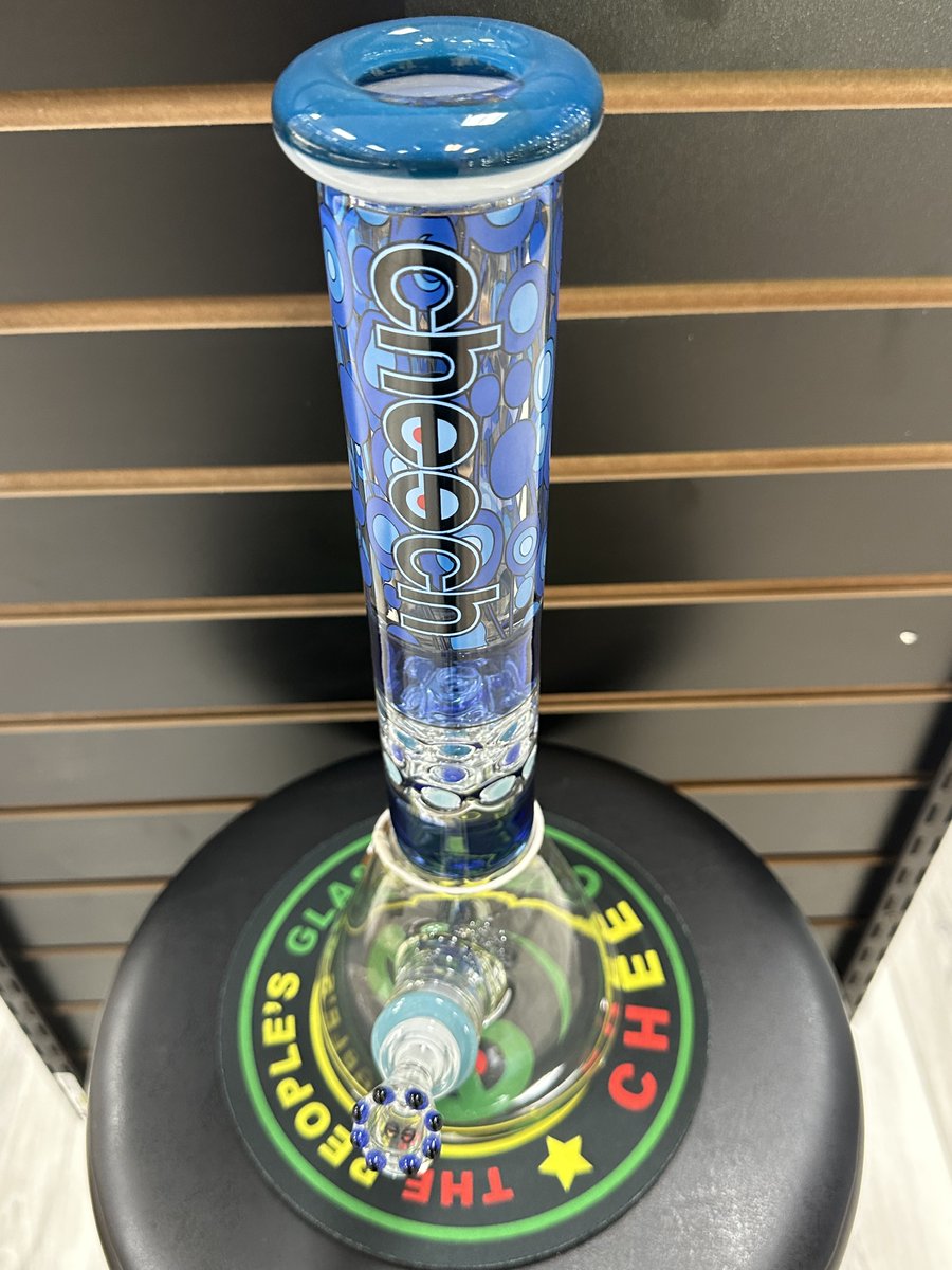 Elevate your smoking game with this captivating beaker bong! This piece is for the true 💙 blue-lovers!!

#cheech #cannabis #cannabiscommunity #weed #cheechglass #glass #bong #cannabisculture #clouds #themptations #smokeshop #smokingaccessories #sweetdeals #bongs #stonerfam