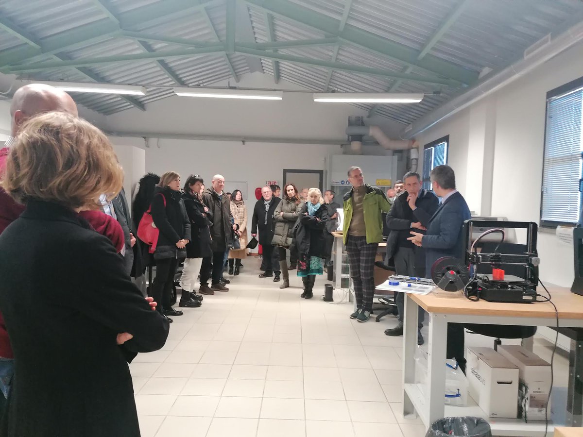 DII_Pisa's tweet image. #crosslab spegne cinque candeline e guarda al futuro con il progetto #forelab, il nuovo laboratorio per le tecnologie con orizzonte #2030 e oltre. La vista del rettore @Unipisa Riccardo Zucchi
bit.ly/3QWQJYK