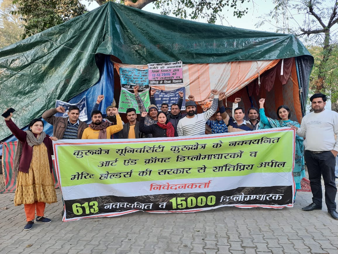 gagan_naresh's tweet photo. @JanAashirwad @mlkhattar @cmohry Kuk art and craft teachers ko joining de hry sarkaar https://t.co/O52ZVVYorN