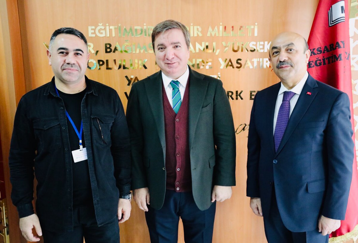 Mustafatstn04's tweet photo. Aksaray Valisi Sayın @hmzaydg Bey’n misafiri olduk. Vali Bey ve İl Milli Eğitim Müdürü Sayın Hacı Ömer Kartal Bey’e ilgilerinden dolayı teşekkür ederim. https://t.co/TLkmyAQHJ9