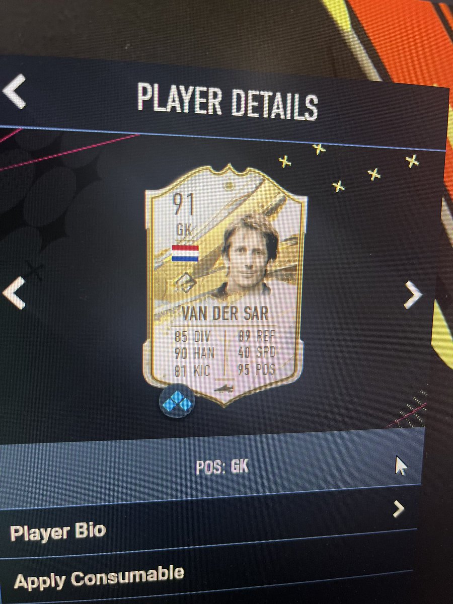 MarqueeMatchup2's tweet photo. @FUTMentor 😍😍😍 https://t.co/0AR3oNaGJ7