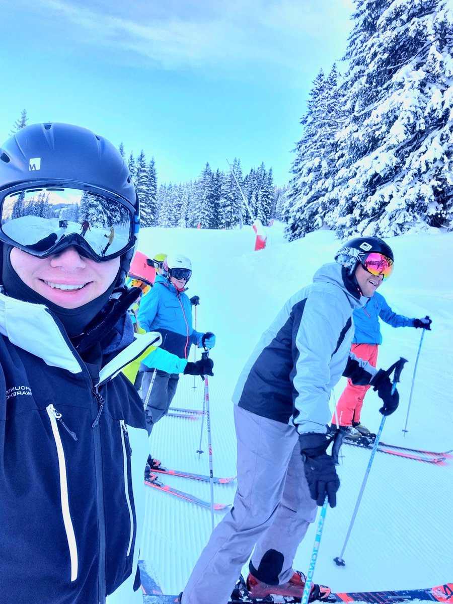 #SkiSpam 

Perfect conditions this morning and it's only going to get better.

#flaine #France #skiing #ski