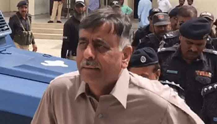 geonews_urdu's tweet photo. آج جھوٹے کیس کا انجام ہو گیا، اللہ اور جج نے میرے ساتھ انصاف کیا: راؤ انوار

مزید پڑھیں: https://t.co/htQIqJcIzJ https://t.co/tJl8UuTysh