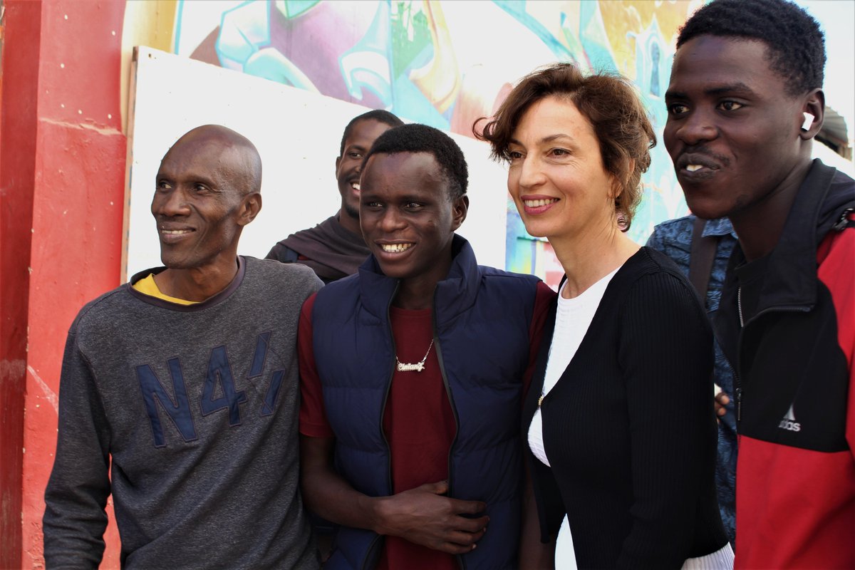 AAzoulay's tweet photo. L'@UNESCO_fr va continuer à agir, sur l'ensemble du continent africain, pour aider au développement des industries créatives et renforcer l’accès des jeunes à des formations diplômantes dans le domaine de la #culture, en lien étroit avec les autorités nationales et les artistes. https://t.co/Ecvrc5yQDg