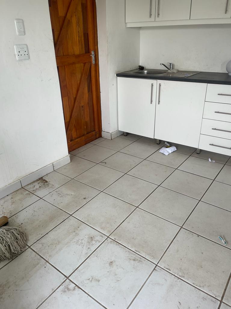 ProcleanKomani's tweet photo. Before and After

Cleaning can a get frustrating, don't let that get to you! Get our Procleaners to do all the work for you.

To make a booking contact us on 045 838 5757
#procleancleaning
#cleaningmadeeasy
#procleaners https://t.co/tJPtkBmAsP