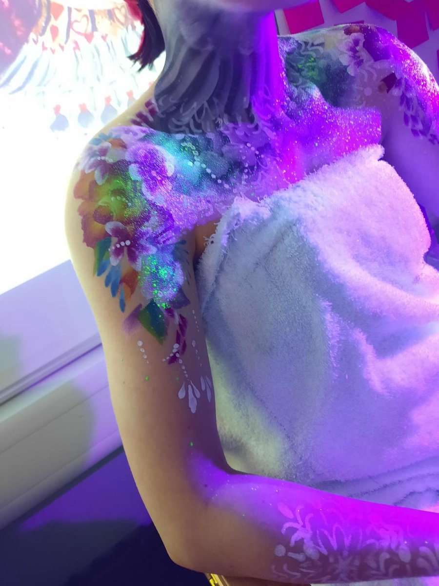 Thank you to Samantha Helen MUA (@essentialsbysamanthahelen) for inspiring our media make up level 2 and level 3 learners. The learners have taken away some fantastic industry knowledge and practical skills from your visit for our 'Employer Engagement Week' 
 #samanthahelenmua