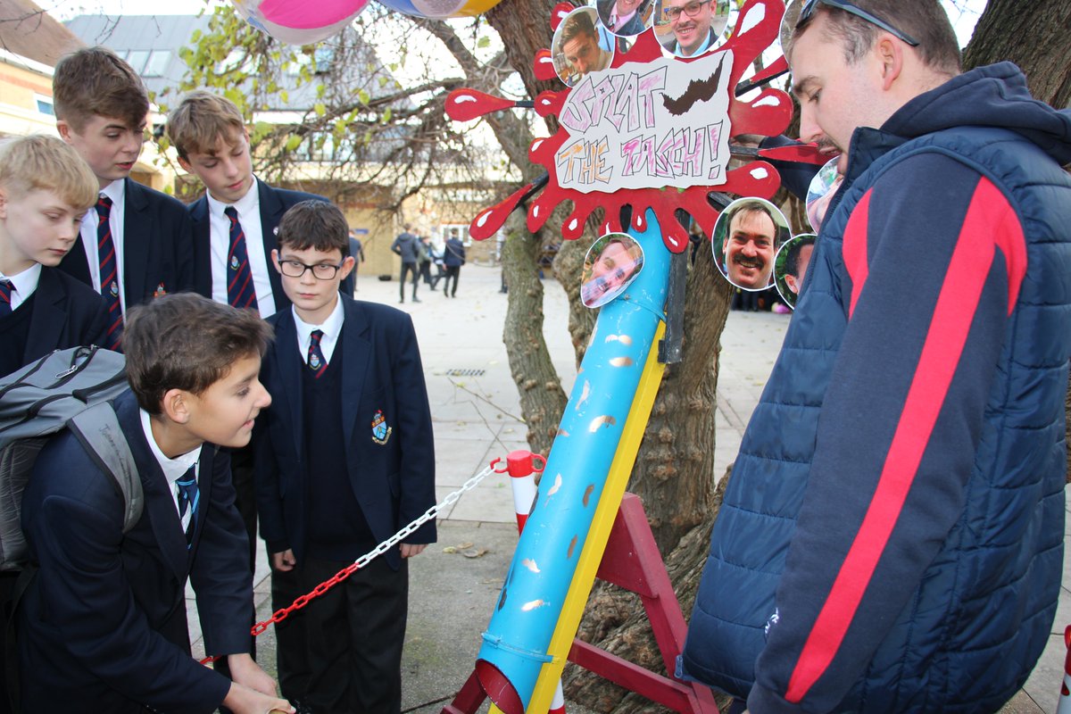 Halliford School tweet media