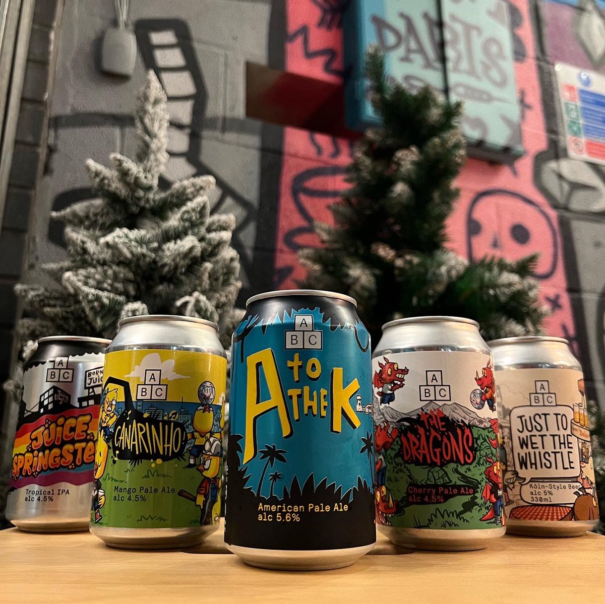 ABCtaproom's tweet image. INDUSTRY PARTY THIS SUNDAY 🍻 

We’re throwing a piss up in a brewery all our hospo and beer industry pals!

Join us 29th of January for 40% off booze, games and tunes. Plus pizza from @urban_crust.

Ticket includes a drink on arrival and FREE beer pong all night. Link in bio.