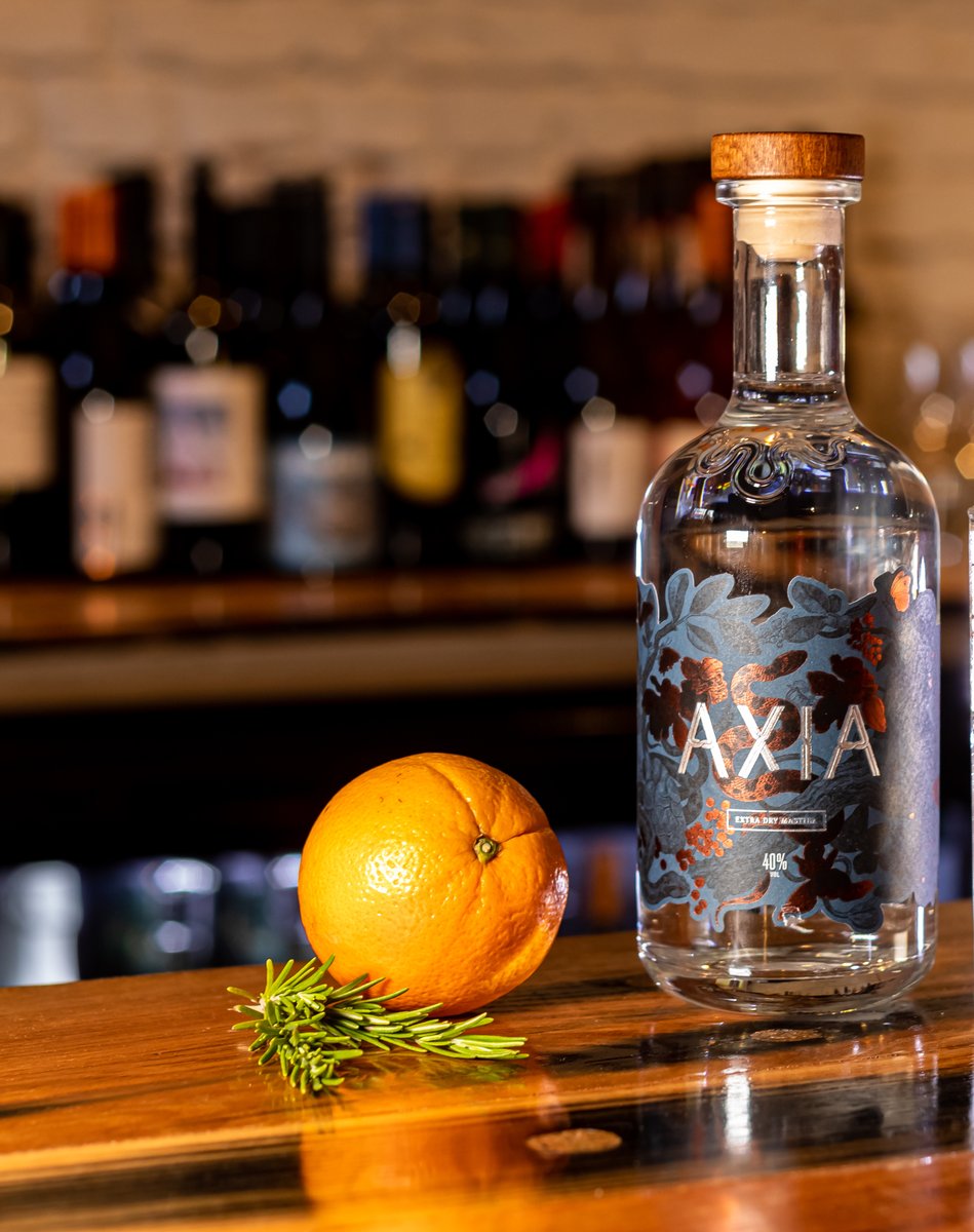 MPRComms's tweet image. If you&apos;re looking for a truly unique taste experience, the Negroliy cocktail at Zephyr in Notting Hill gives you a perfect sampling of Axia Spirit.

@AxiaSpirit 

#Zephyr #negroni #cocktails #gin #cocktail