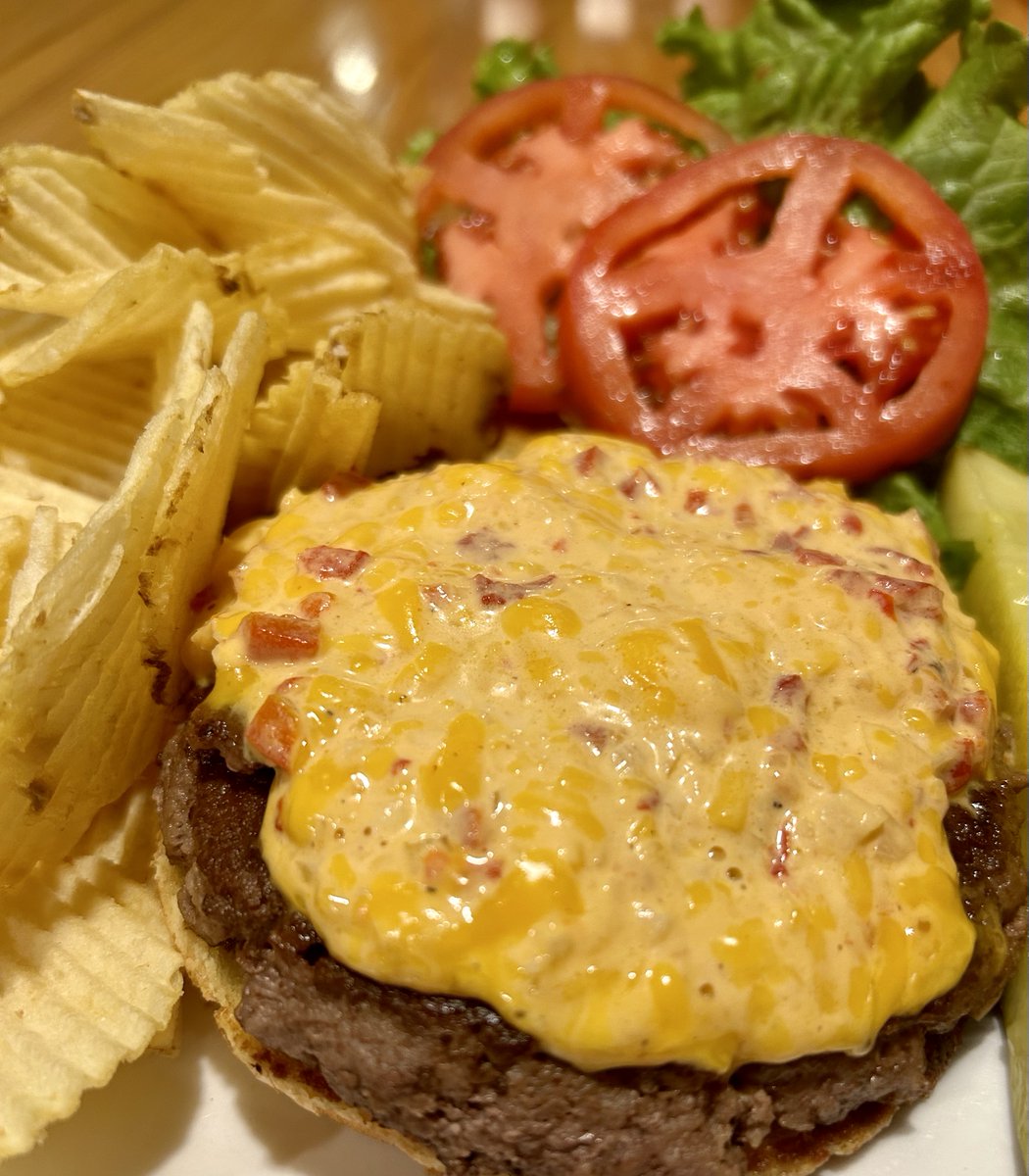 FamousDTToast's tweet photo. The perfect amount of burger and pimento cheese in every bite! 

Come try our Pimento Burger before it's gone! https://t.co/Cy9C3WlrCe