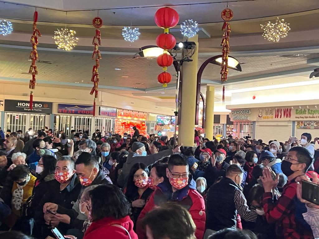 PlaceMarkham's tweet photo. #chinesenewyear #yearofrabbit #godoffortune #fairchildradio #sunnytangmartialarts #firstmarkhamplace #cityofmarkham Thank you for coming out, we wish everyone a very happy new year with good luck, health, and prosperity. Happy Chinese New Year! https://t.co/JBa1IcTBKg