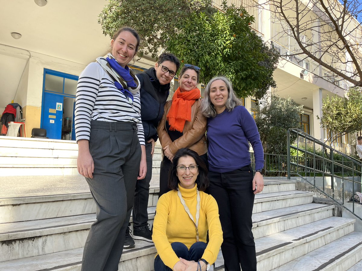 Suite Mobilité <a href="/ErasmusplusFR/">Agence Erasmus+ France / Education Formation</a> groupe Génération 2024 à Athènes : visite de l’école Maraslion <a href="/CKerrero/">Christophe Kerrero</a> <a href="/Academie_Paris/">Académie de Paris</a> <a href="/EtienneBarraux/">Etienne BARRAUX</a> <a href="/baptistedumain/">baptistedumain</a> @AntoineGodbert  <a href="/benoit_gobin/">benoît gobin</a>