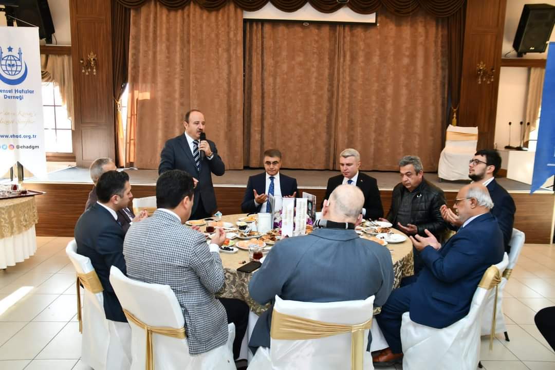 il_karabuk's tweet photo. Valiliğimiz himayesinde, İl Müftülüğümüz ev sahipliğinde, mübarek üç ayların başladığı Recep Ayı‘nın ilk haftası kutlanan "Dünya Hafızlar Haftası" münasebetiyle program düzenlendi.

https://t.co/eWvut4vVmb https://t.co/i5EjgWcb3W