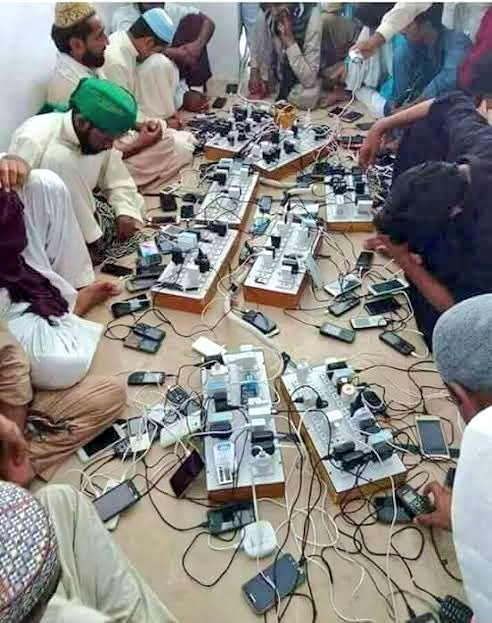 wanizayy's tweet photo. Situation across
Nuclear state 👇😜😅🤣
#ElectricityShutDown
Finally its restored https://t.co/HB6BPh9lvR