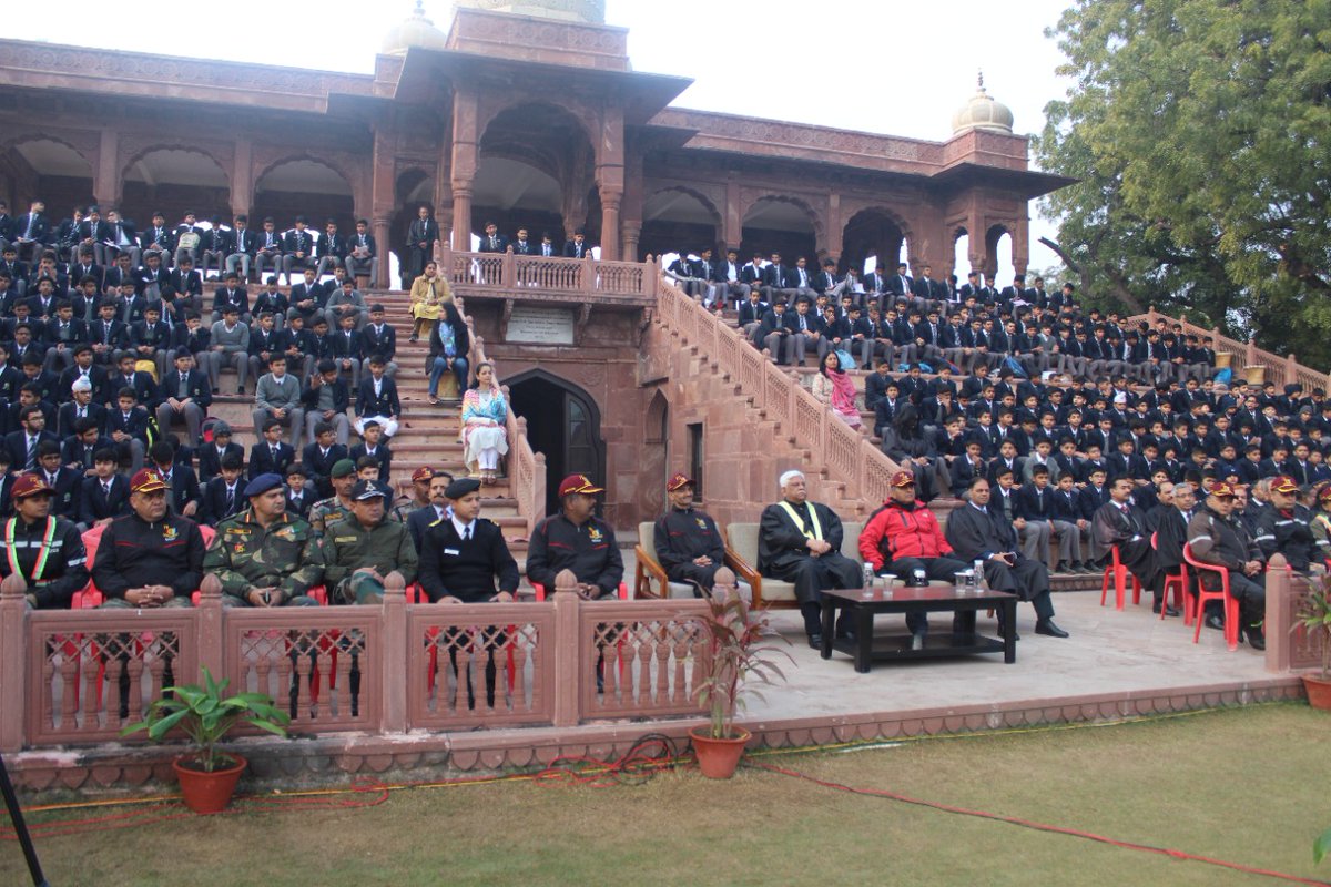 pruthaaa_patel's tweet photo. #75yearsofNCC
A college so different, a college so better! Words I can use for @mayocollegelive... Thank you for having us, the #NCCJawaYezdiMCRally!
@HQ_DG_NCC
@DefencePRO_Guj
@CMOGuj
@GovernorofGuj
@ArvindKapoorTYG
@NCC_Dte_Gujarat
@jawamotorcycles
@yezdiforever
@PRODefRjsthn https://t.co/DOQxIMgsRK