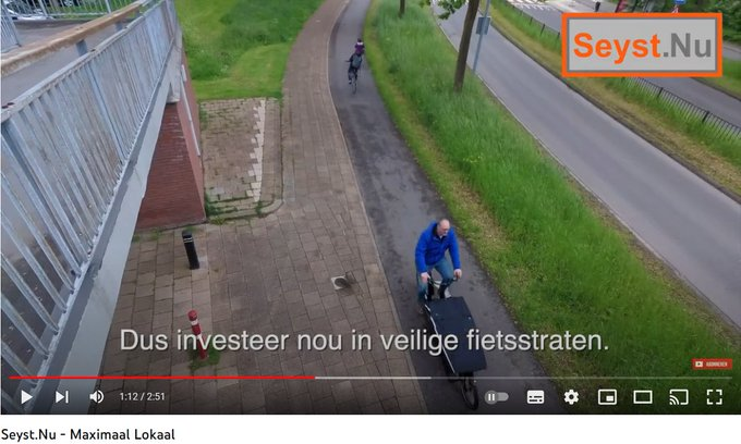 ZeistK's tweet photo. @PaulSmink @Vlimmenzeist @seystnu is op zich wel #teamfiets. (Op de screen ziet u het in potentie uitstekende raadslid @tijmen_visser, die stiekem hoopt dat Roy Luca het na 21 jaar wel een keer welletjes vindt) https://t.co/KC3eFaQ3tk