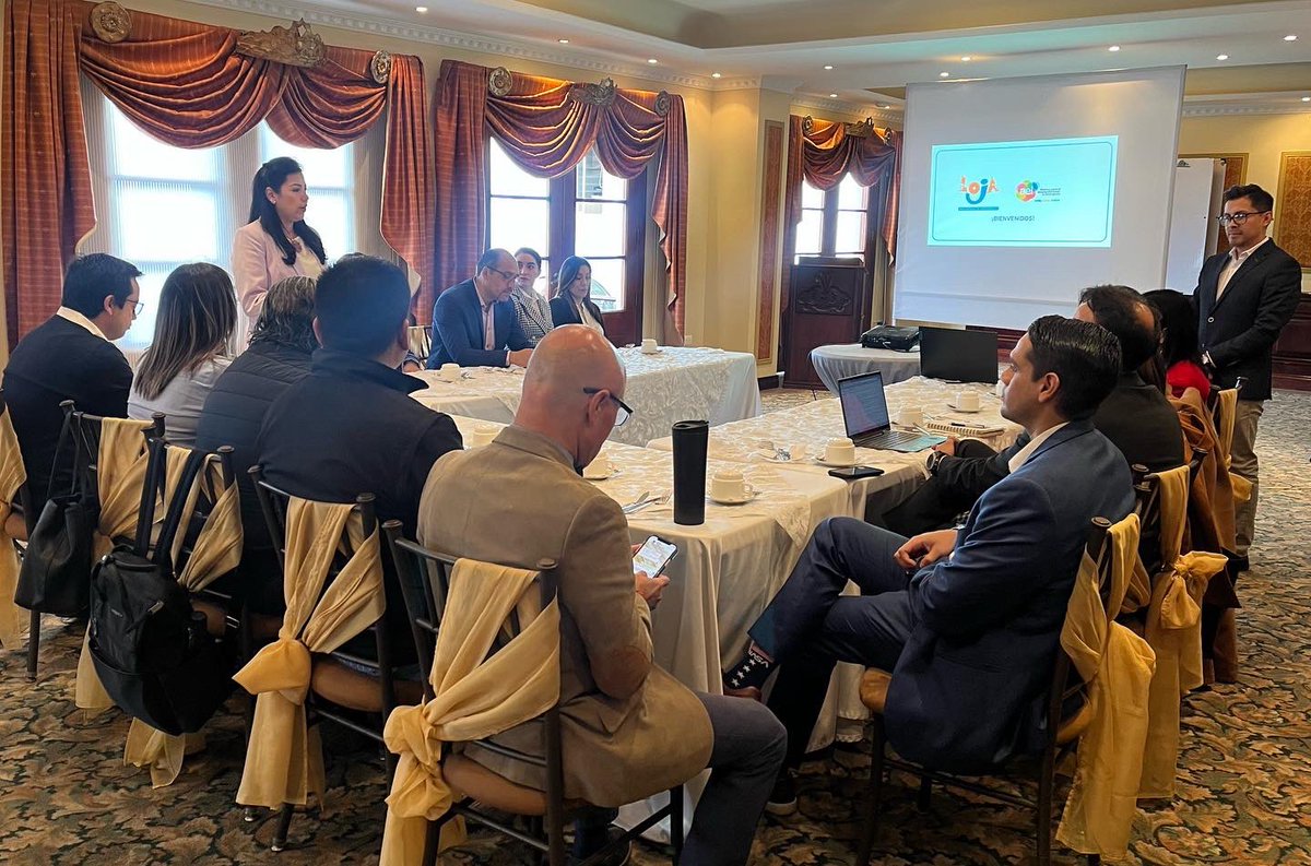 Un nuevo encuentro de la Mesa Provincial de Emprendimiento y <a href="/aeiecuador/">AEI</a> para continuar con nuestro compromiso de potenciar el ecosistema emprendedor de la provincia de #Loja. 👏🏻😎