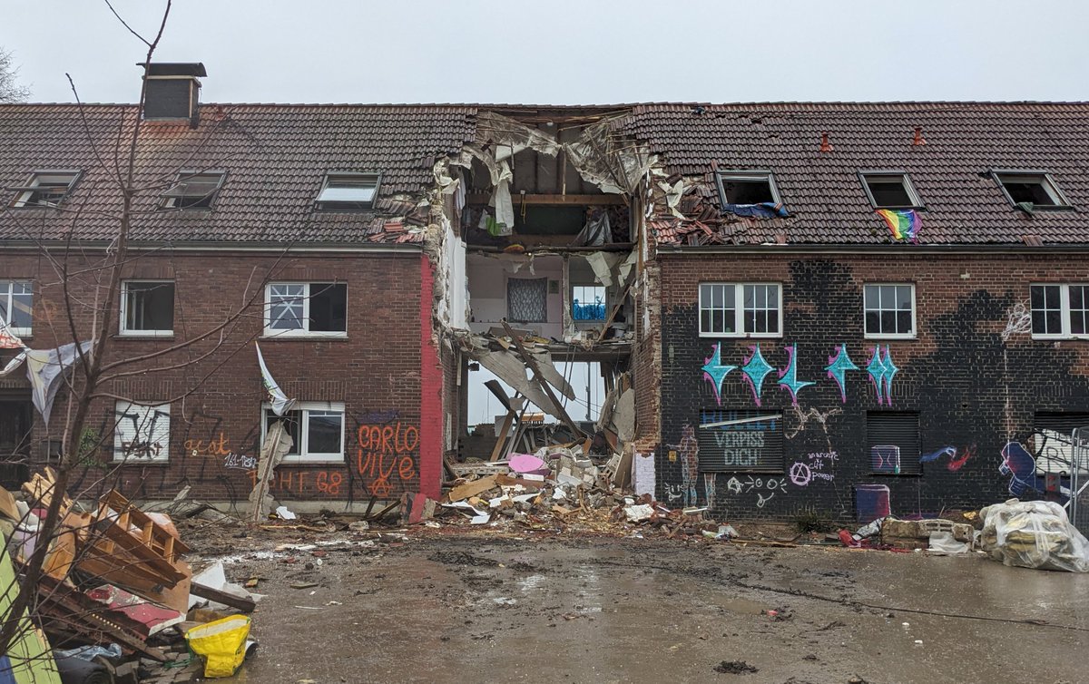 RWE didn't simply destroy #Luetzerath, they left a chilling message. 
We will keep on fighting for a good life for EVERYone. #LuetziLives