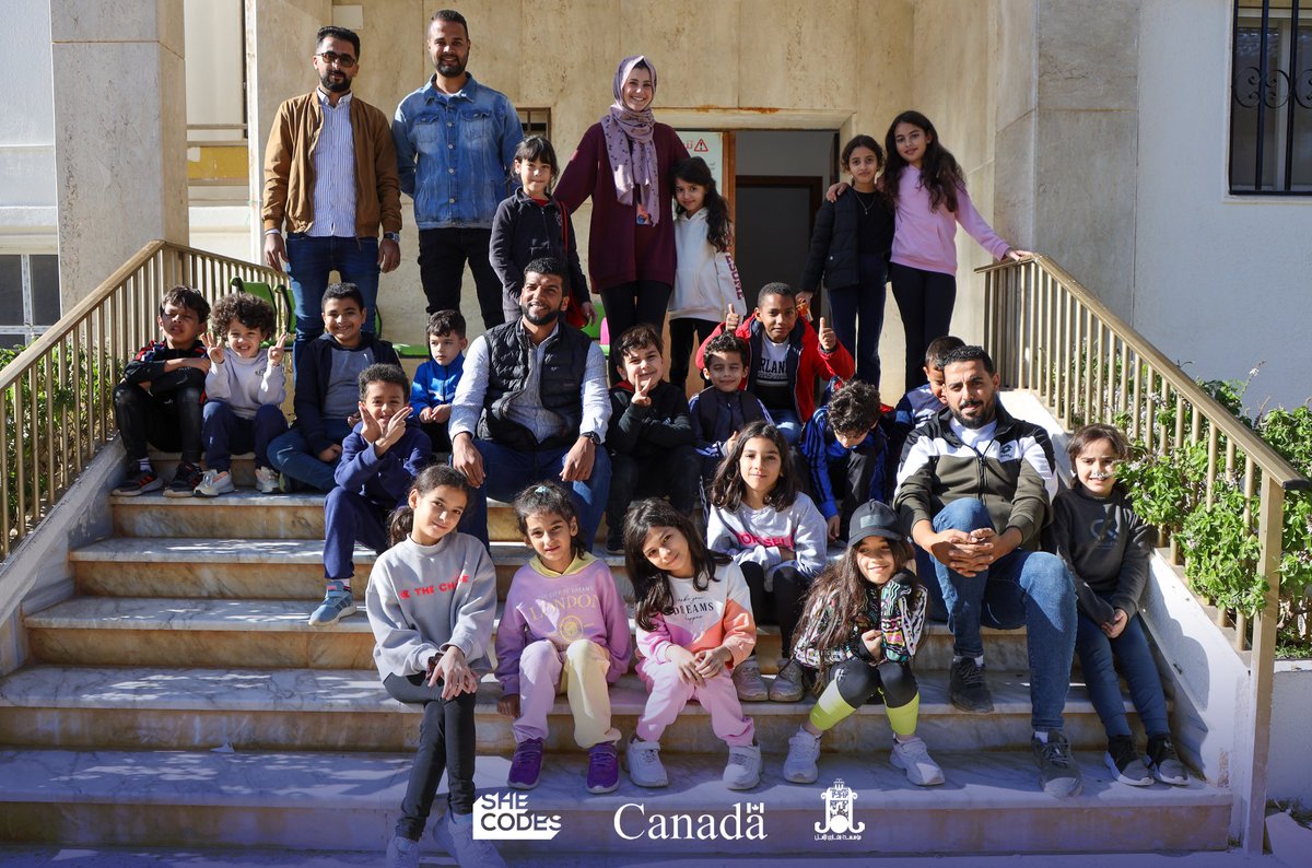 Shecodes2018's tweet image. Kids of #OperationCode Spring Break at the age between 6 - 9 are celebrating their graduation day 🥳
Isn't it amazing how far kids can go with coding ?
They are stars in the making ! 🌟
Congratulation and shine on 😍