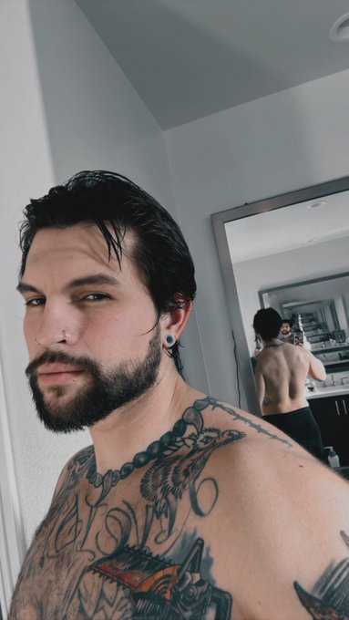 Back 👀 https://t.co/d3qFgEwe24