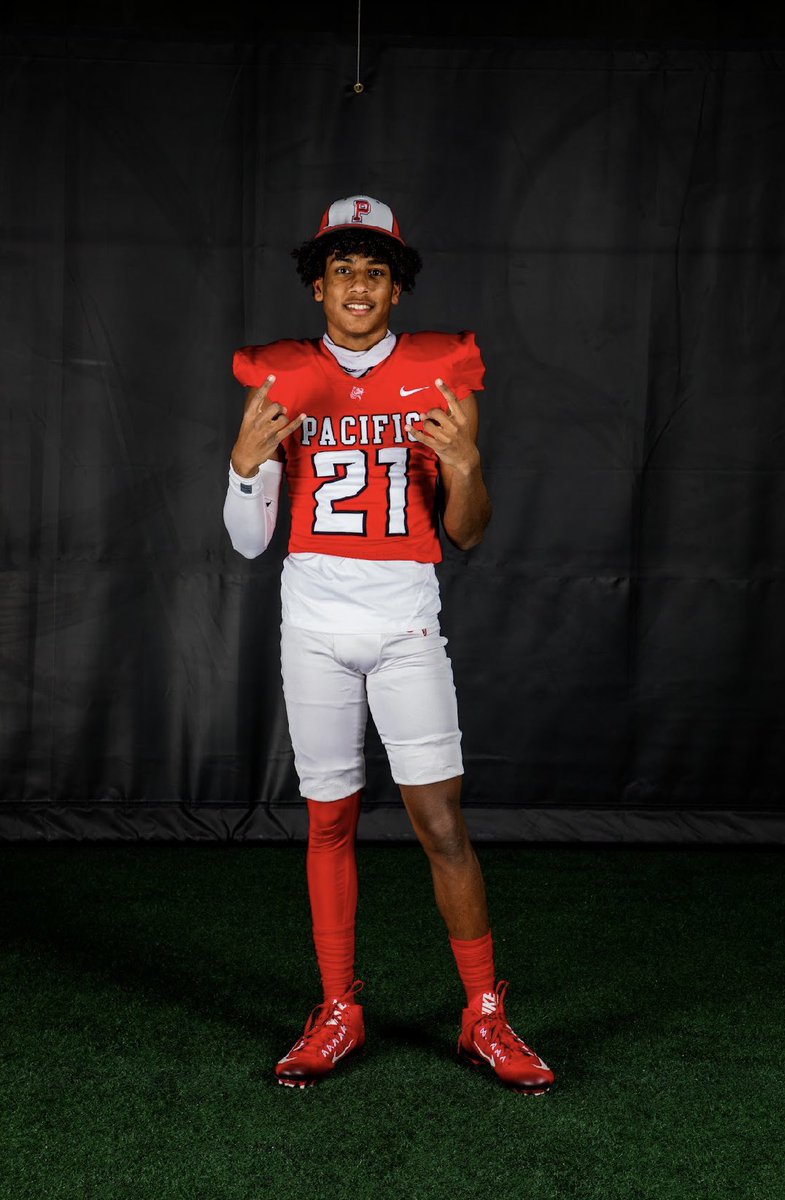 Want to thank the coaches and players at Pacific Oregon University for letting me visit this weekend. <a href="/Coach_Gilgan/">Lukkes Gilgan</a> <a href="/CoachFalc/">Ian Falconer</a>