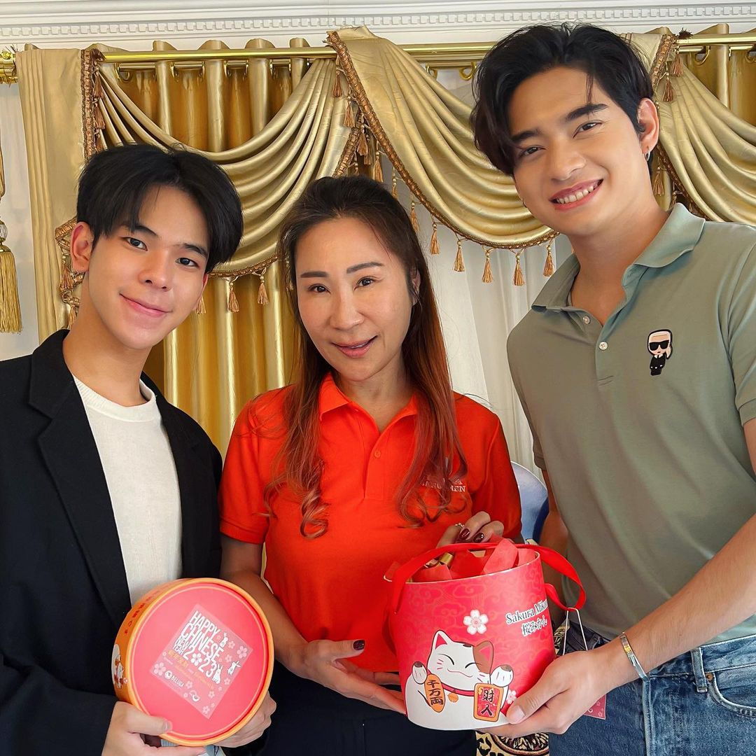 kaownah_fanclub's tweet image. 📸 IG Update • @YubabaStudio

Happy Chinese New Year 2023 🏮

@kaownah9
@bell_rct
#turbomodel
#yubabastudio
#kaownah
#ก้าวหน้าครับผม
#คนดีของก้าวหน้า