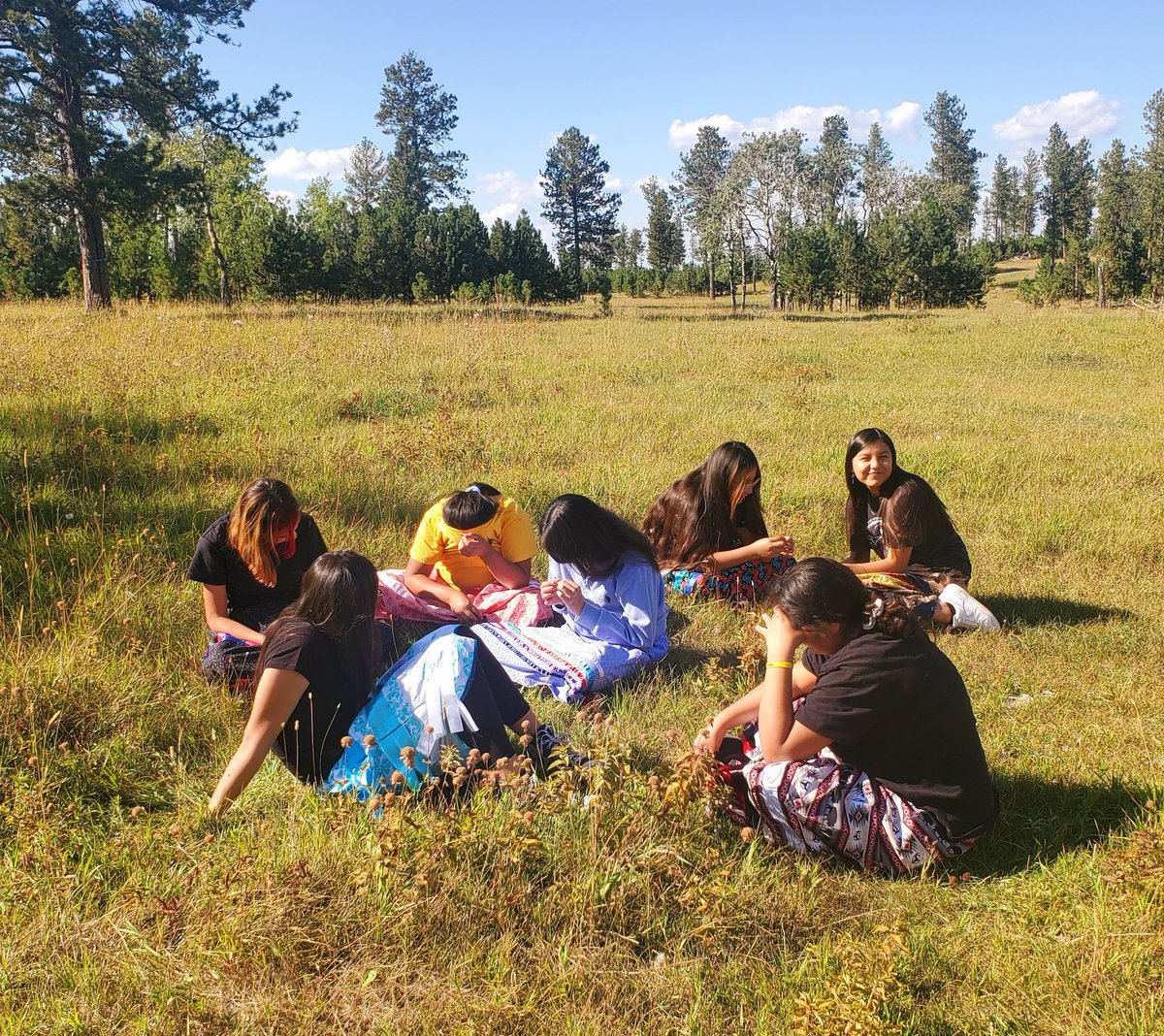 IJC_IMAGEN's tweet photo. An #IMAGEN #GirlSociety gathering of the #100HorsesSociety, #CheyenneRiverSioux community. https://t.co/icltW8evmC
