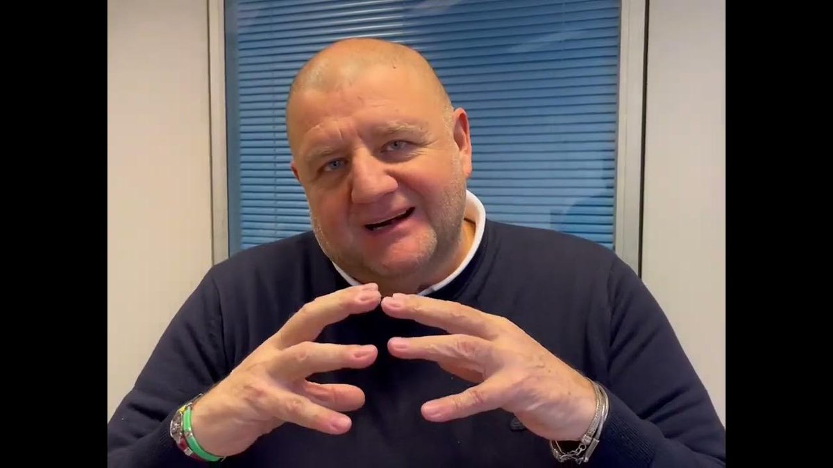 PupiaTv's tweet photo. Marcato - ONICHINI ESCE DA CARCERE (23.01.23) https://t.co/OOw3TlbvIk https://t.co/YP3smTSXKg