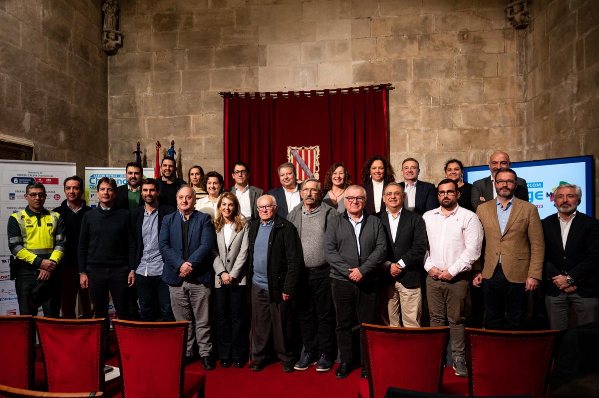 Presentada la <a href="/ChallengeMca/">ChallengeMallorca</a>, esperem que el temps respecti… no vull perdre es dits per es Puig Major❄️